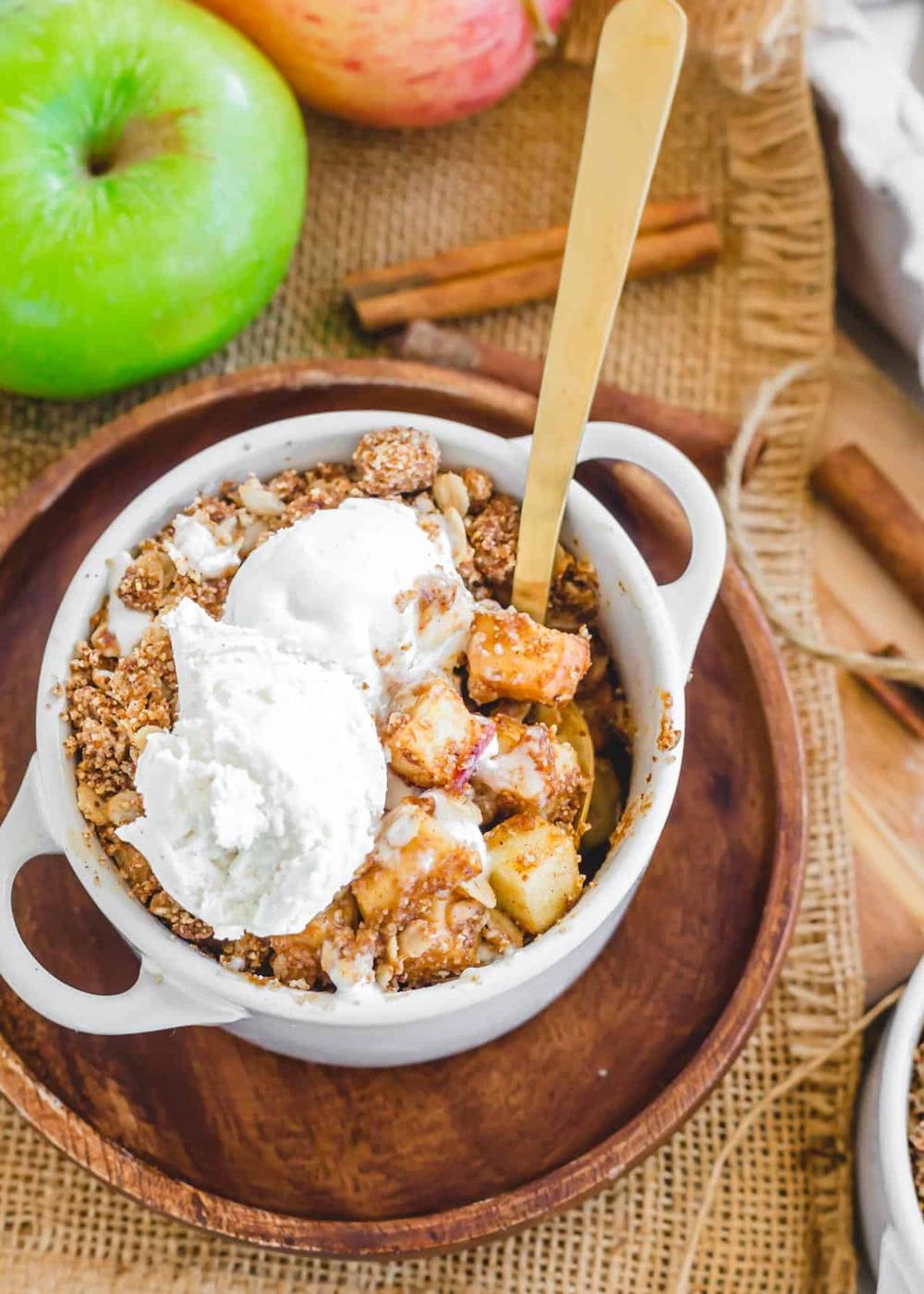 Air Fryer Apple Crisp