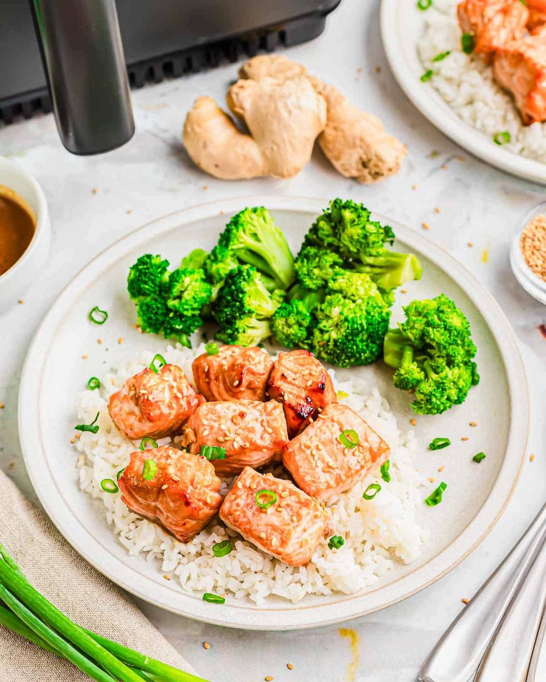 Marinated Air Fryer Salmon Bites