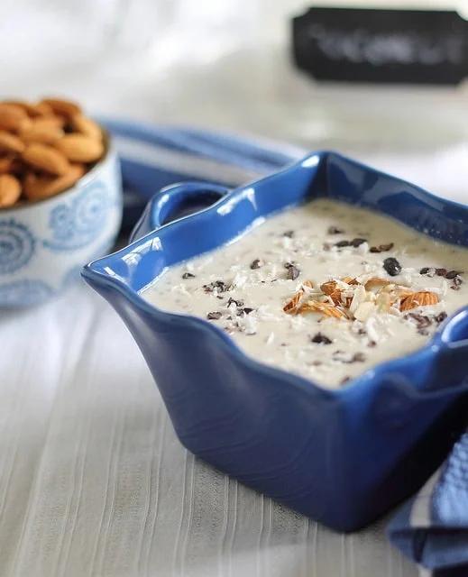Almond joy oatmeal