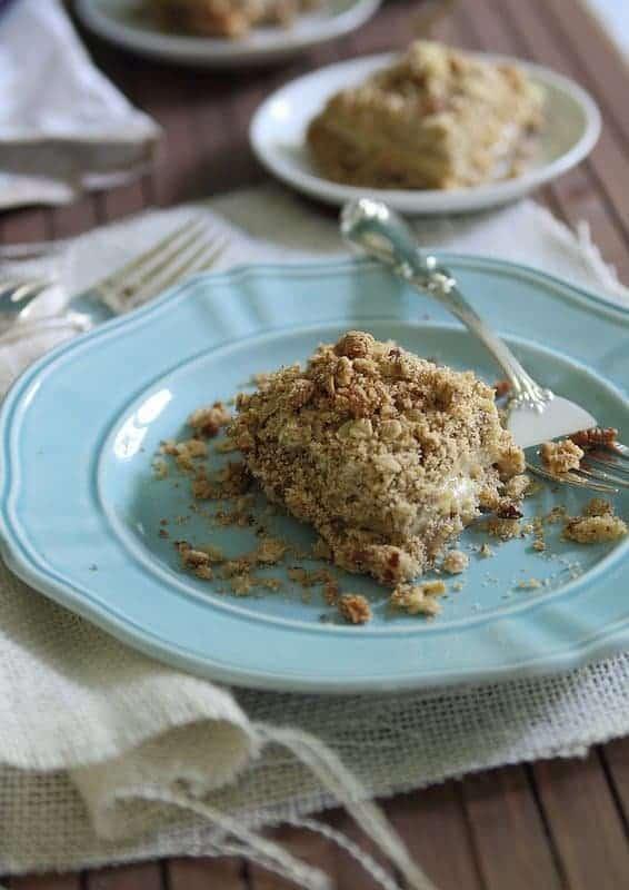 Apple Cheddar Crumble Bars