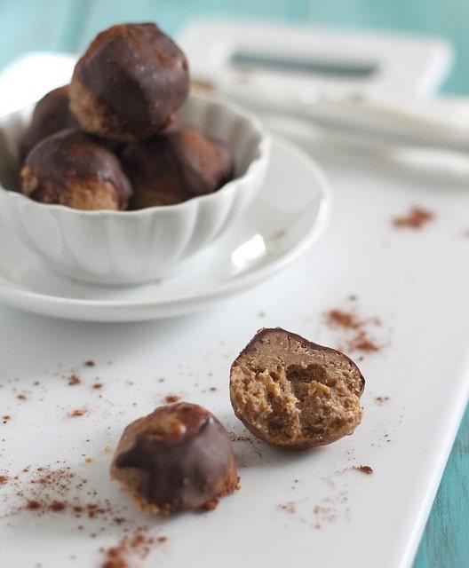 Almond butter dessert bites