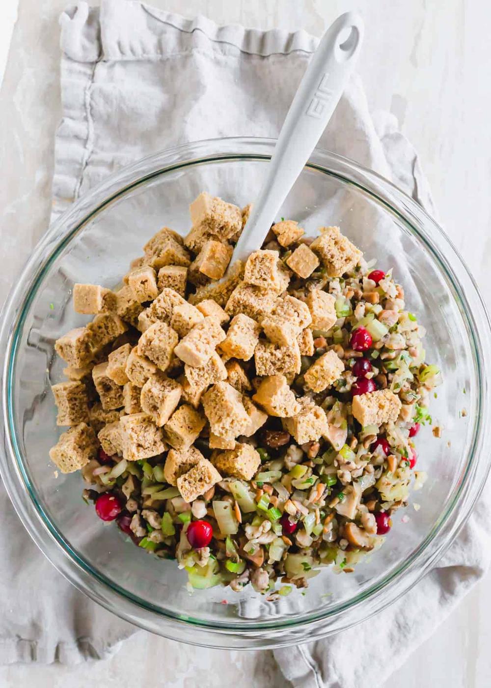 How to make chestnut stuffing with toasted cubes of cornbread.
