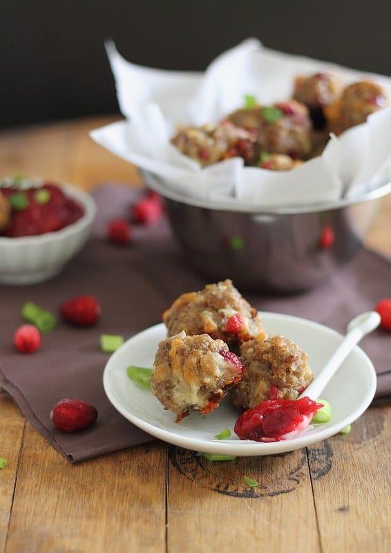 Cranberry Cheddar Sausage Bites | runningtothekitchen.com