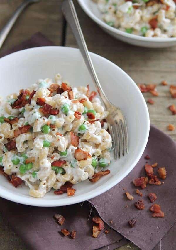 Creamy Greek Yogurt Mac ‘n Cheese with Peas and Bacon