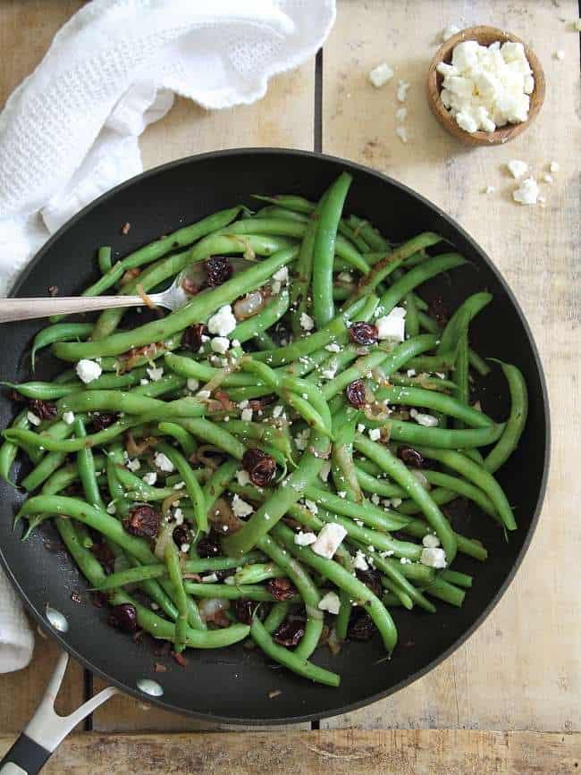Sweet and salty green bean cherry salad