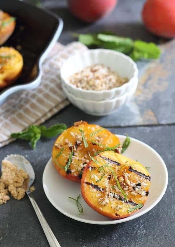 Grilled Peaches with Brown Sugar Pecan Crumble