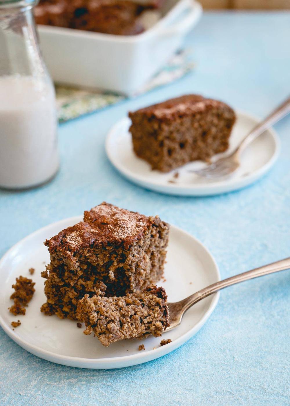 These high protein cinnamon cake bars are a great healthy snack before or after your workout.