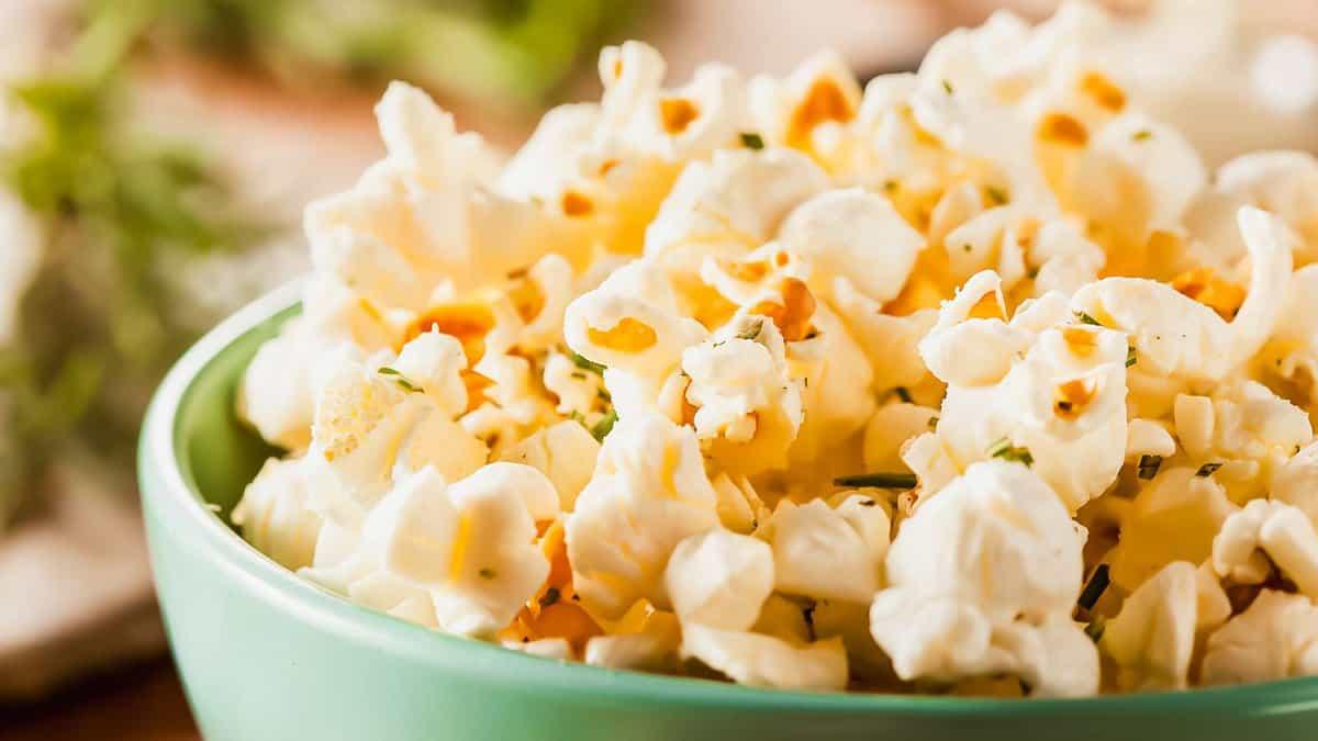 How to Make Flavored Popcorn