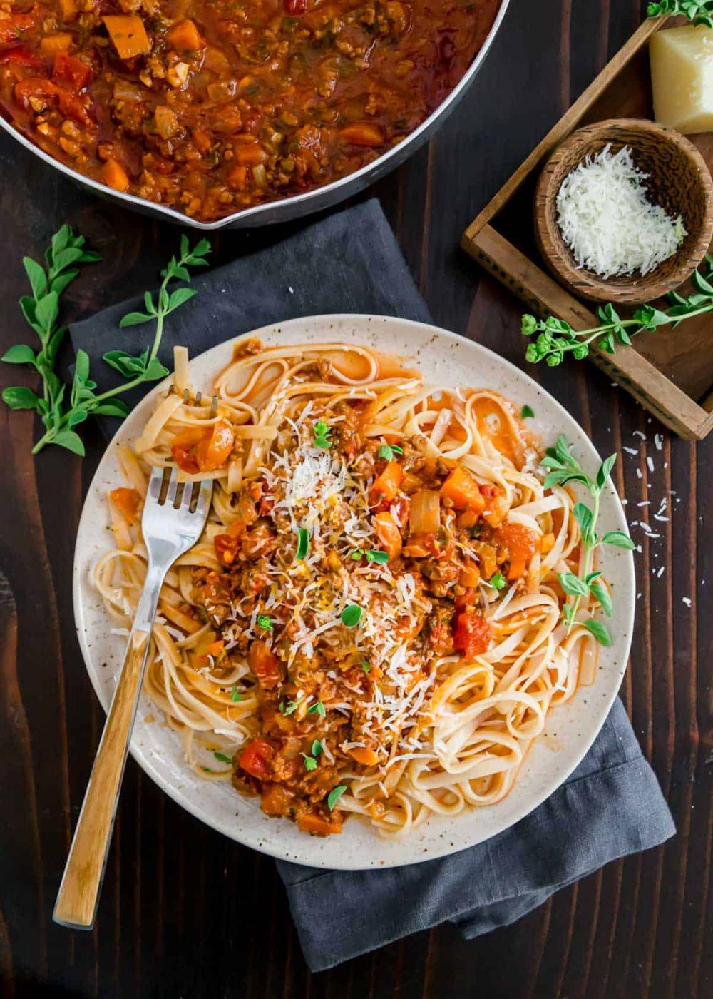 Enjoy all the hearty, comforting flavors of bolognese sauce (Italian meat sauce) in this Instant Pot version.