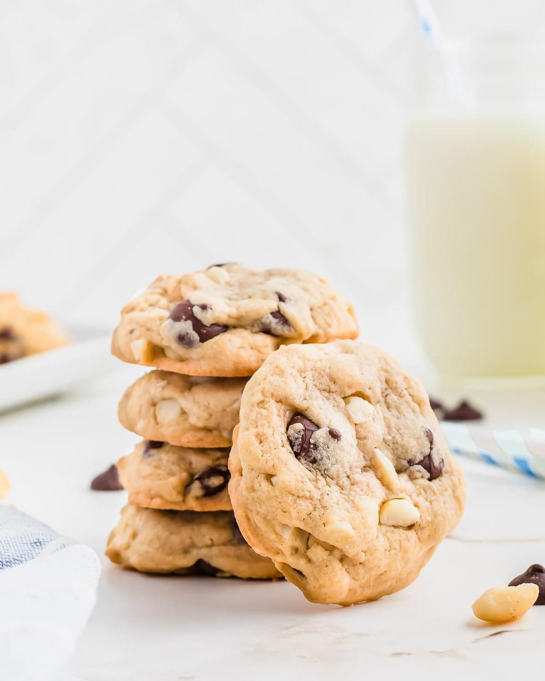 Chocolate Chip Macadamia Nut Cookies