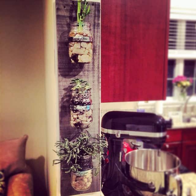 How to Make a Wall-Mounted Mason Jar Planter