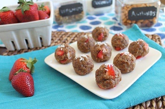 No Bake Strawberry Vanilla Cookies