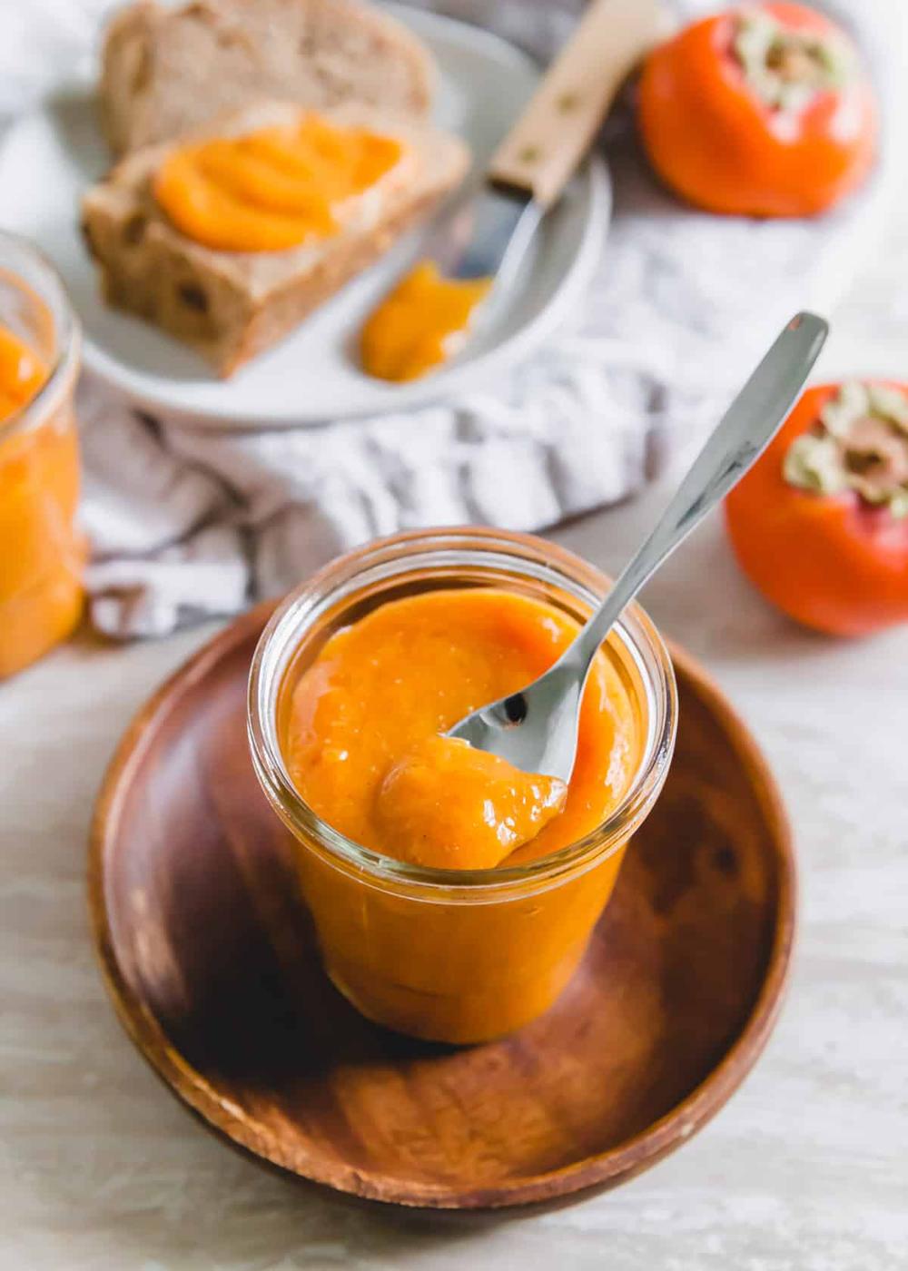 No sugar added easy persimmon jam recipe without pectin.