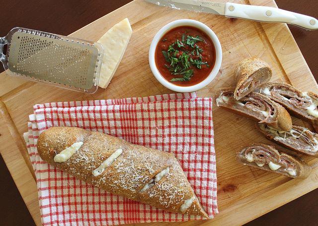 Stromboli with prosciutto