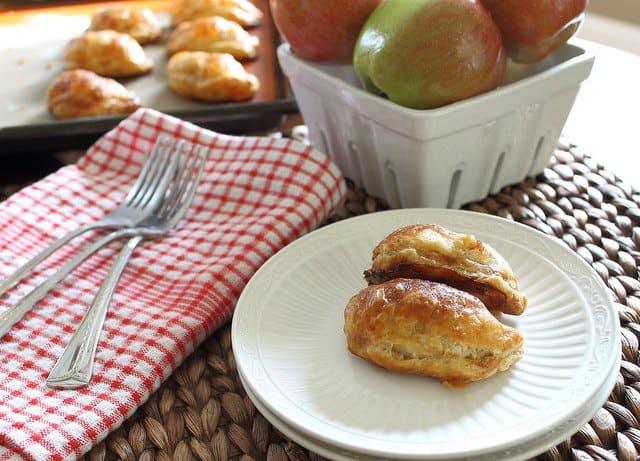 Cinnamon apple hand pies