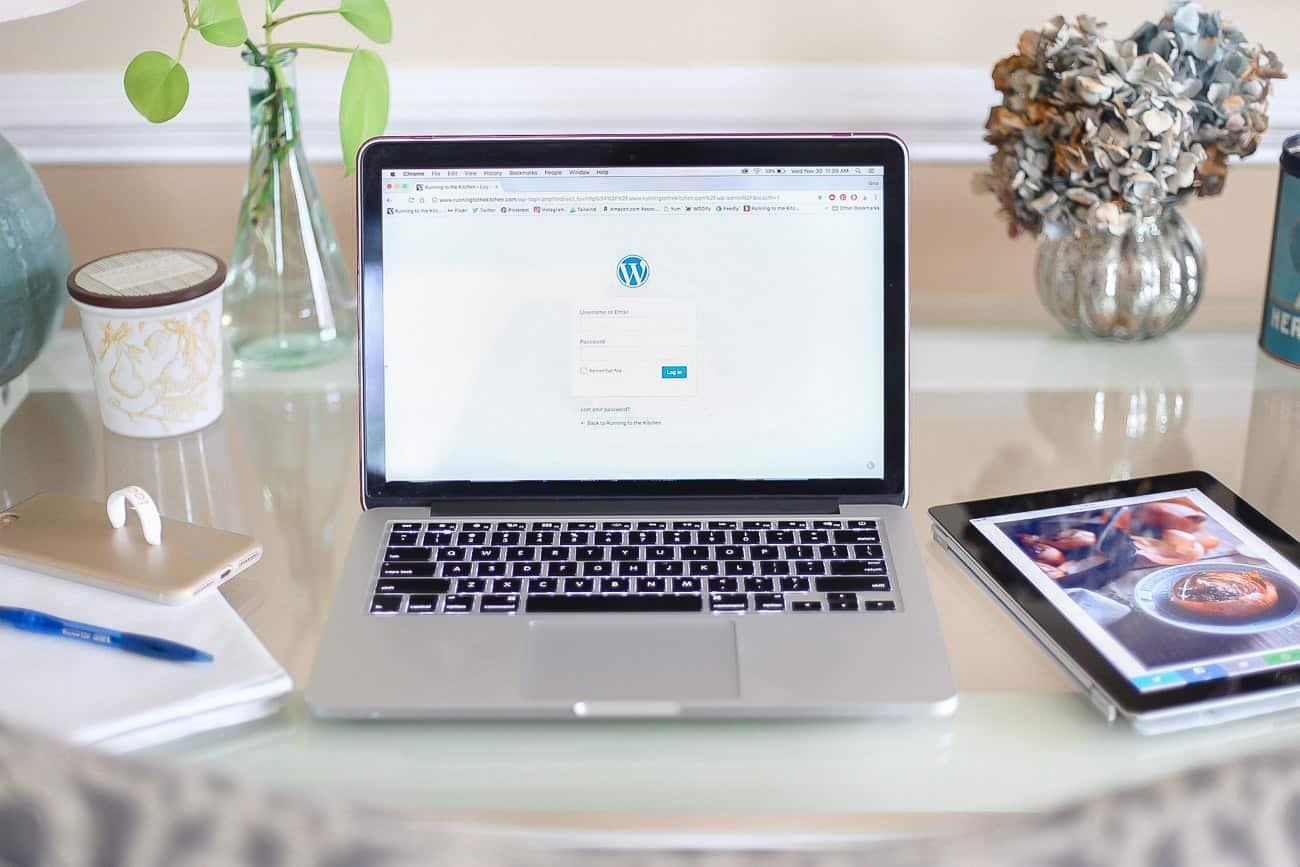A list of some helpful WordPress plugins for food bloggers.