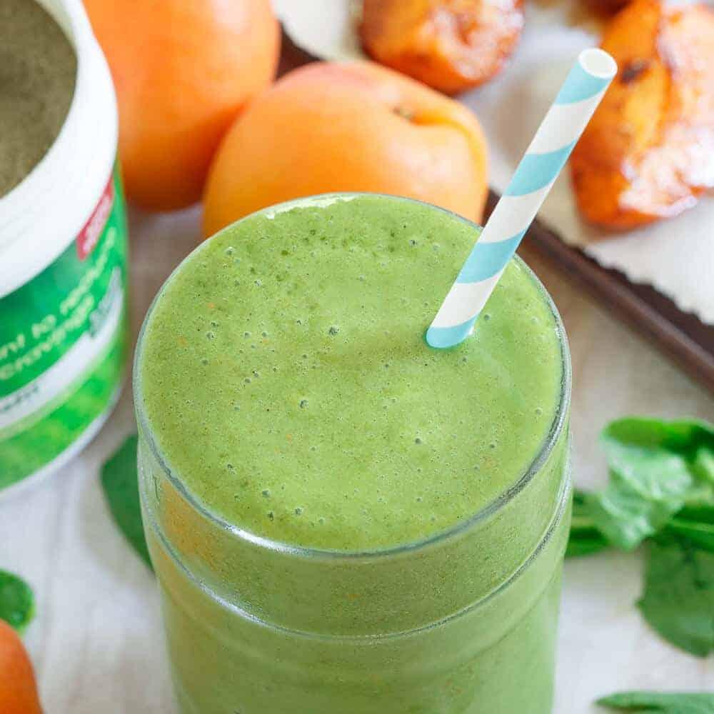 Roasted Apricot Green Smoothie