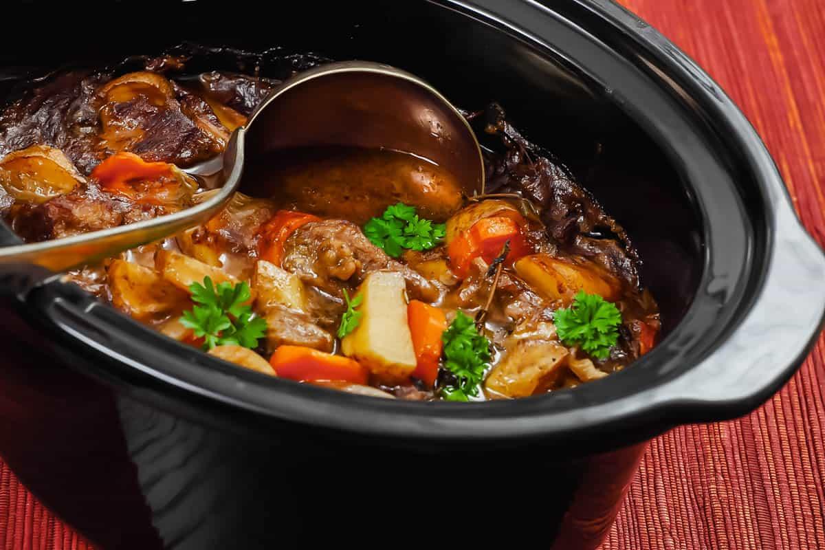 Slow Cookers 101: A Guide to Simple Cooking