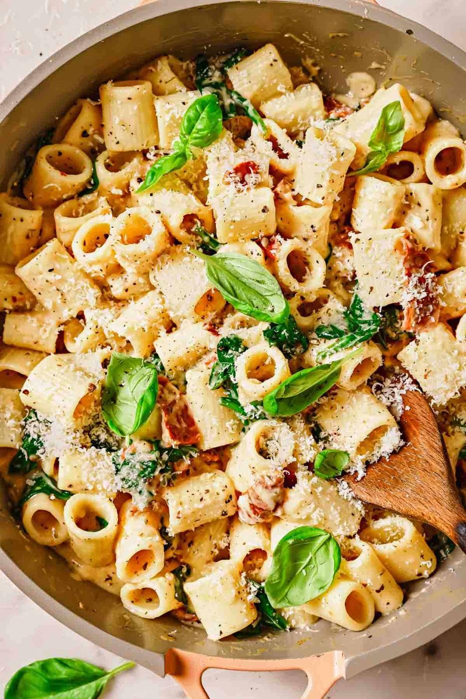 Creamy Sun-Dried Tomato Pasta