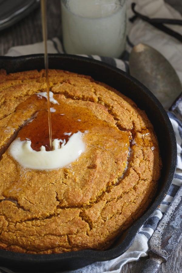 Skillet vanilla pumpkin cornbread