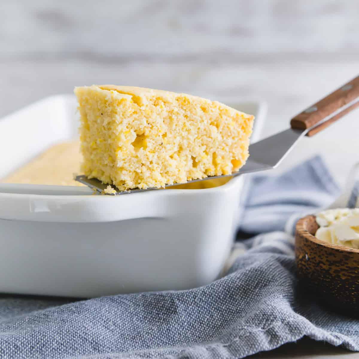easy vegan cornbread recipe that's moist, tender and perfectly textured.