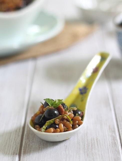 Wheatberry currant salad