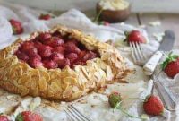 Paleo Strawberry Almond Tart