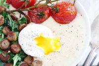Savory Chicken Sausage with Creamy Cheese Grits