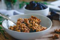 Spiced Paleo Gingerbread Granola