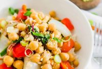 Kung Pao Chickpeas: A Spicy Vegetarian Delight