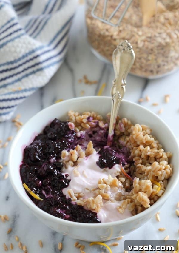 Blueberry farro yogurt bowl Blueberry farro yogurt bowl