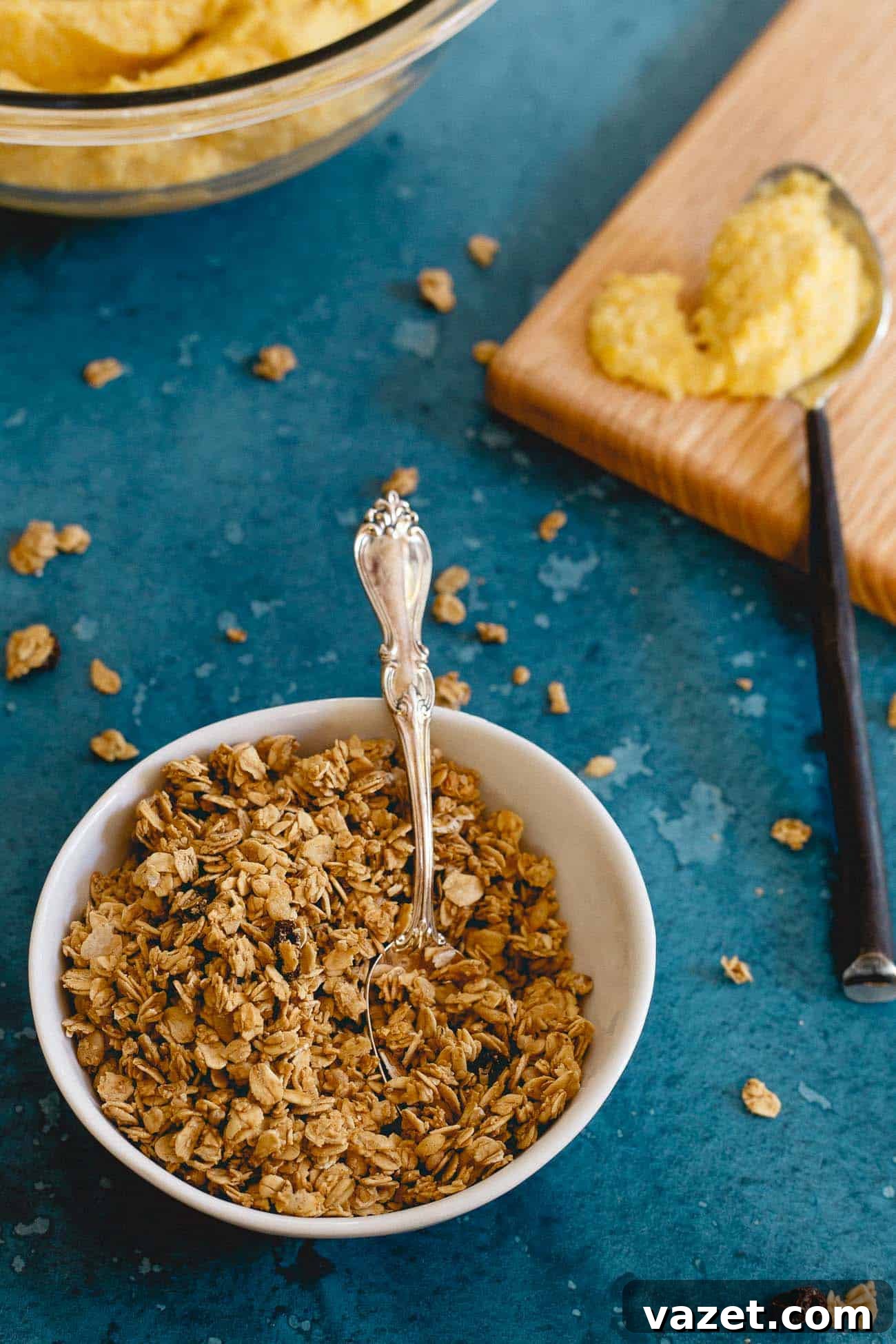 Gluten free vanilla granola tops this creamy cauliflower pumpkin mash for an added touch of sweetness and crunch. Gluten free vanilla granola tops this creamy cauliflower pumpkin mash for an added touch of sweetness and crunch.